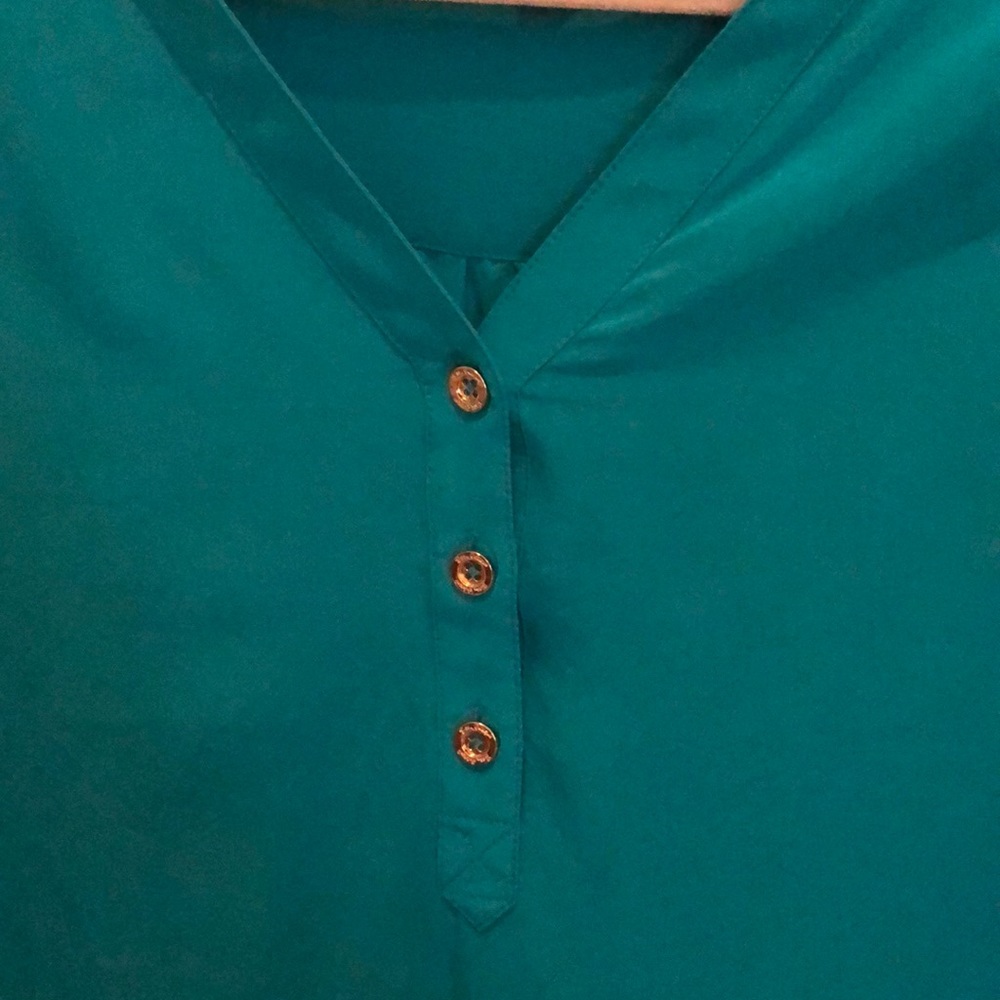 Top - Picture 3 of 3